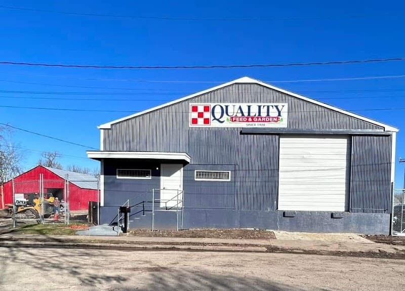 Quality Feed & Garden Inc. - Lawn & Outdoor Pest Control in Houston